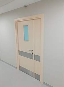 Двери для клиники